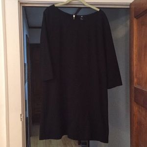H&M black 3/4 length sleeve dress